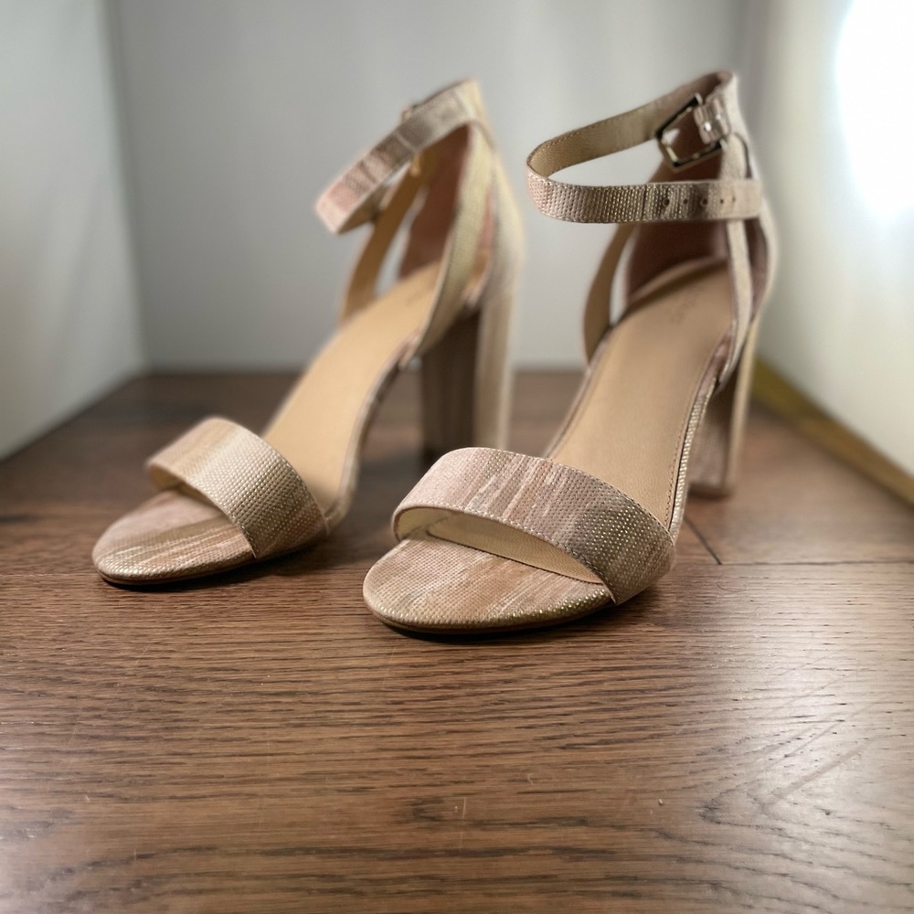 Botkier Gianna Ankle Strap Sandal Size 8.5